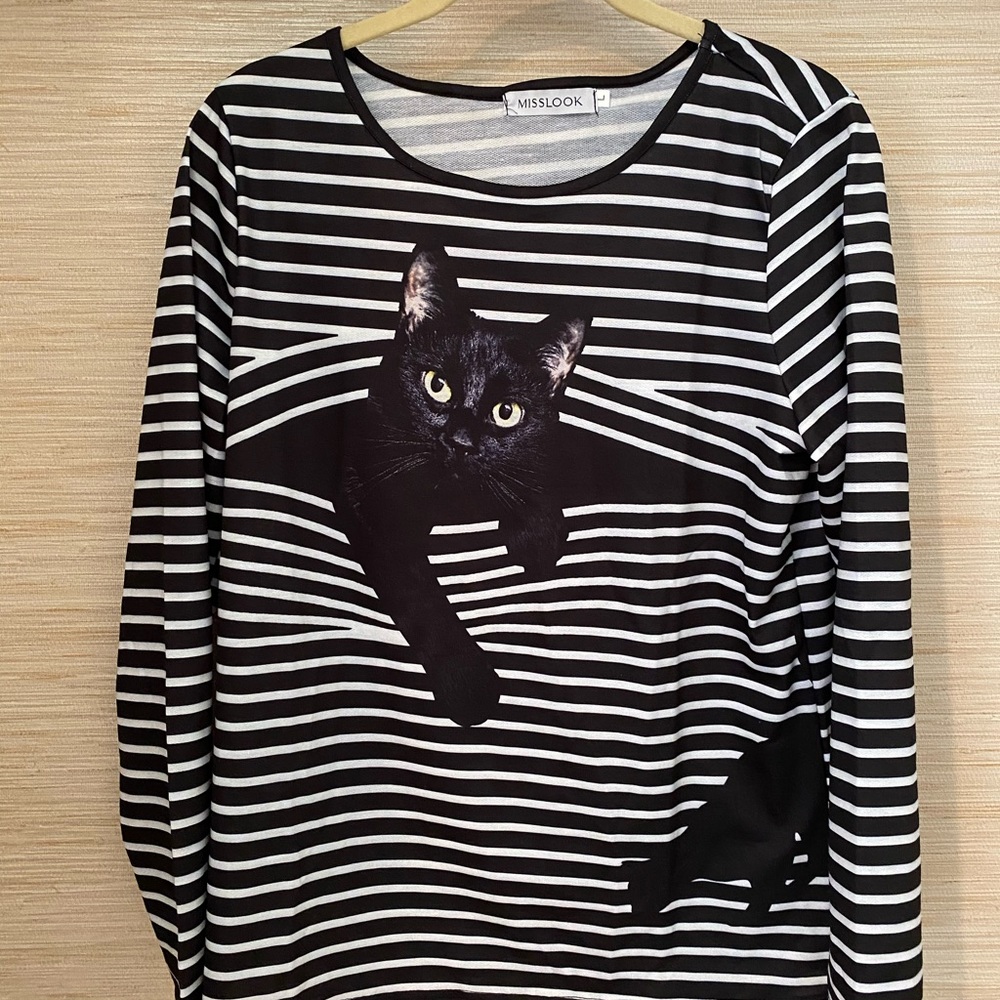 Black Cat Peeking Shirt